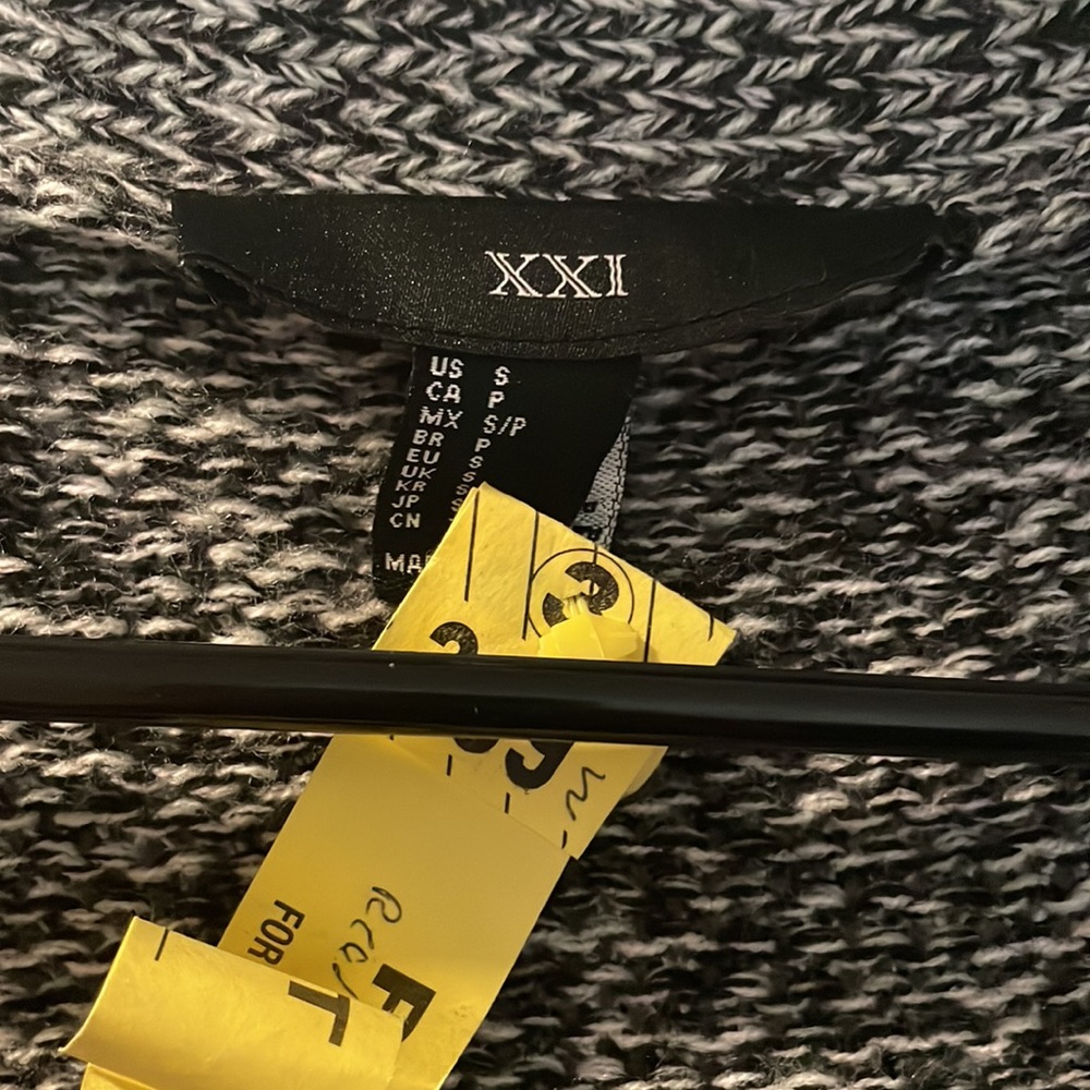 Forever 21 Duster - Picture 2 of 4